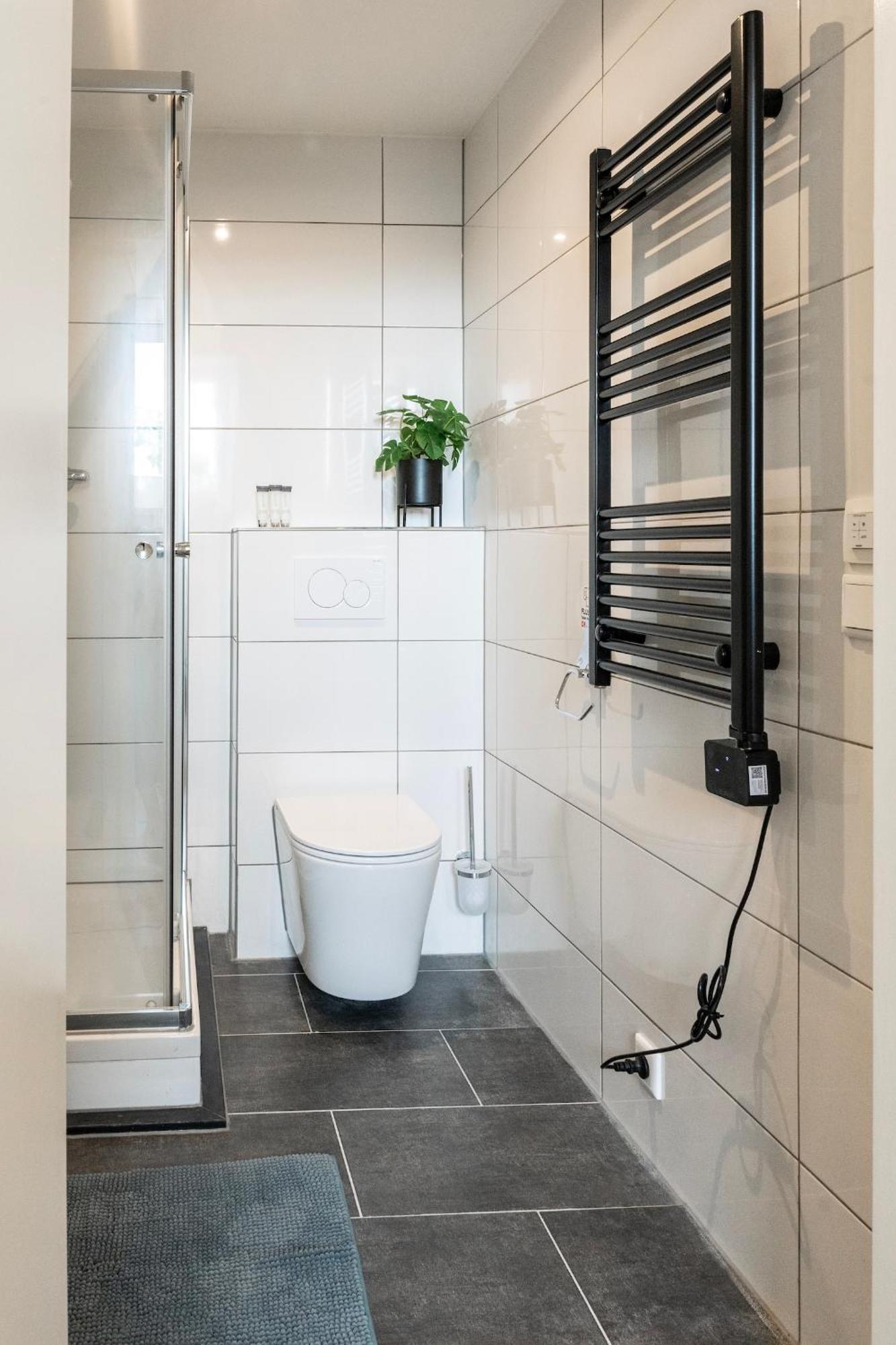 Newly Renovated With Fast Wifi, Near Poppodium013 Apartment